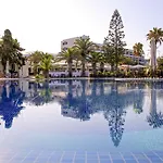 Robinson Kyllini 4*