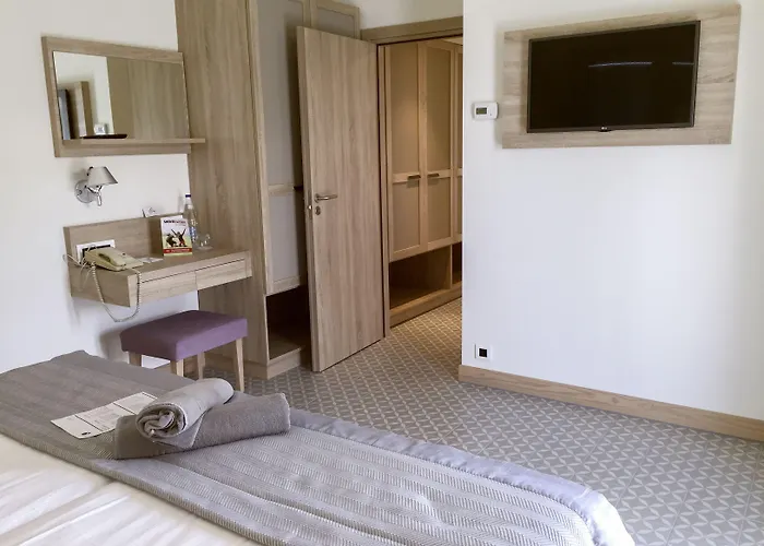 Robinson Kyllini Θέρετρο