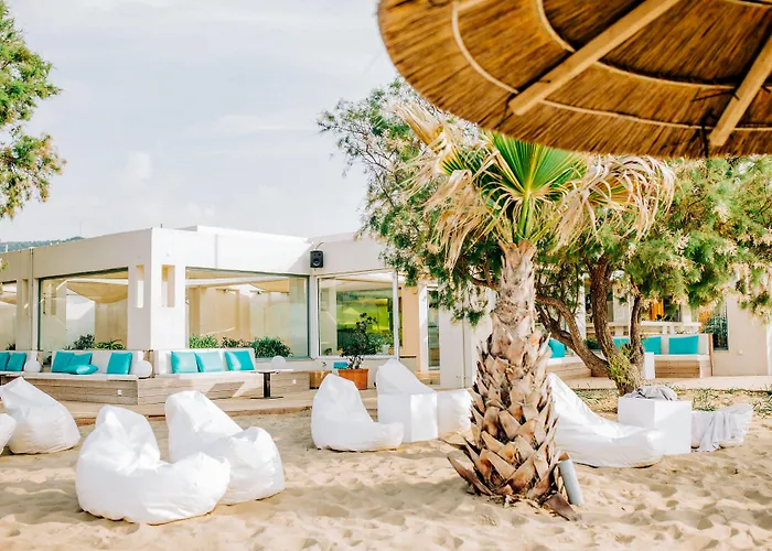 Robinson Kyllini Θέρετρο