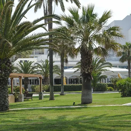 Robinson Kyllini Station touristique 4*