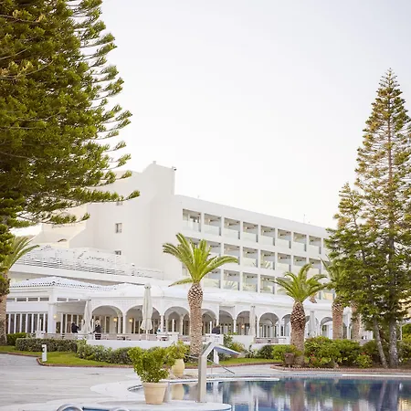 Robinson Kyllini Kastro-Kyllini