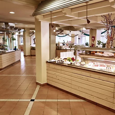 Robinson Kyllini Курортный комплекс