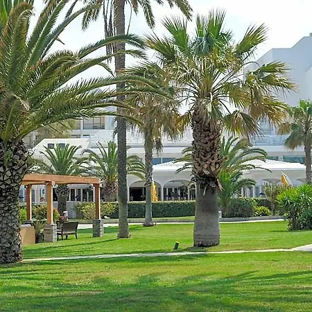 Station touristique Robinson Kyllini 4*