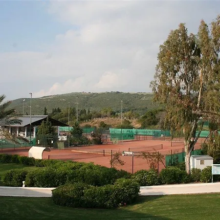 Robinson Kyllini Курортный комплекс 4*