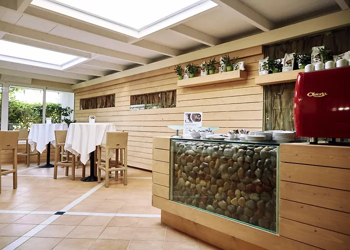 Robinson Kyllini Kastro-Kyllini