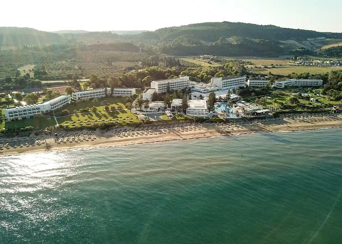 Resort Robinson Kyllini